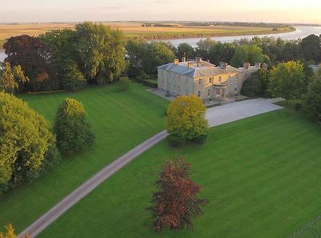 Saltmarshe Hall Exterior photo
