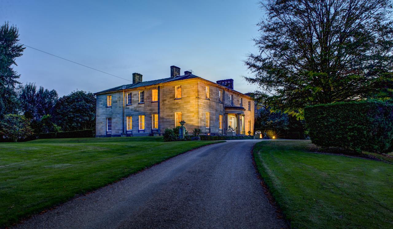 Saltmarshe Hall Exterior photo