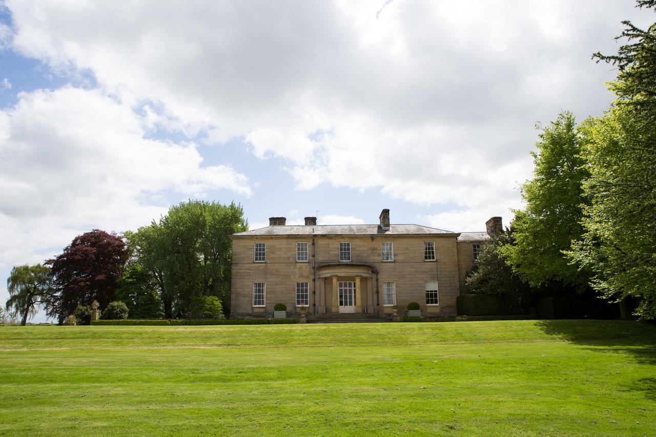 Saltmarshe Hall Exterior photo