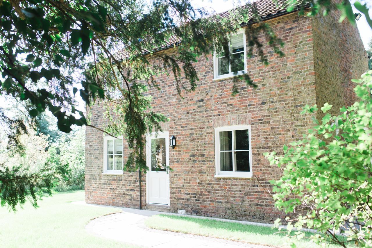 Saltmarshe Hall Exterior photo